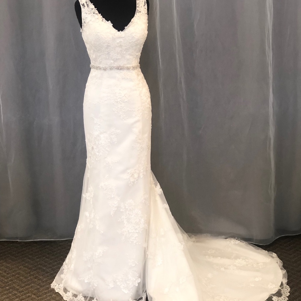 Wedding Dress - Never Worn